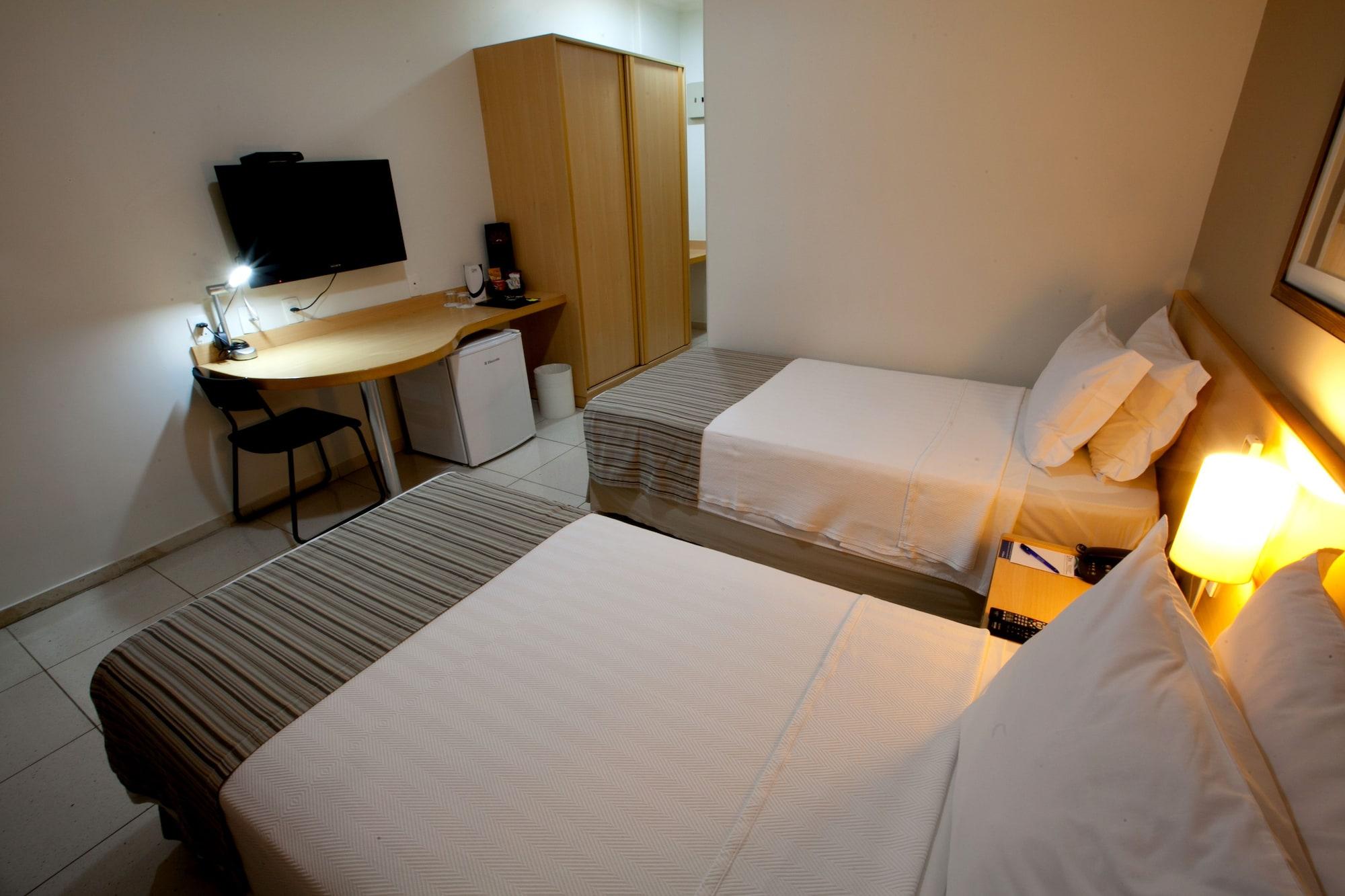 Oitis Hotel Goiania Luaran gambar