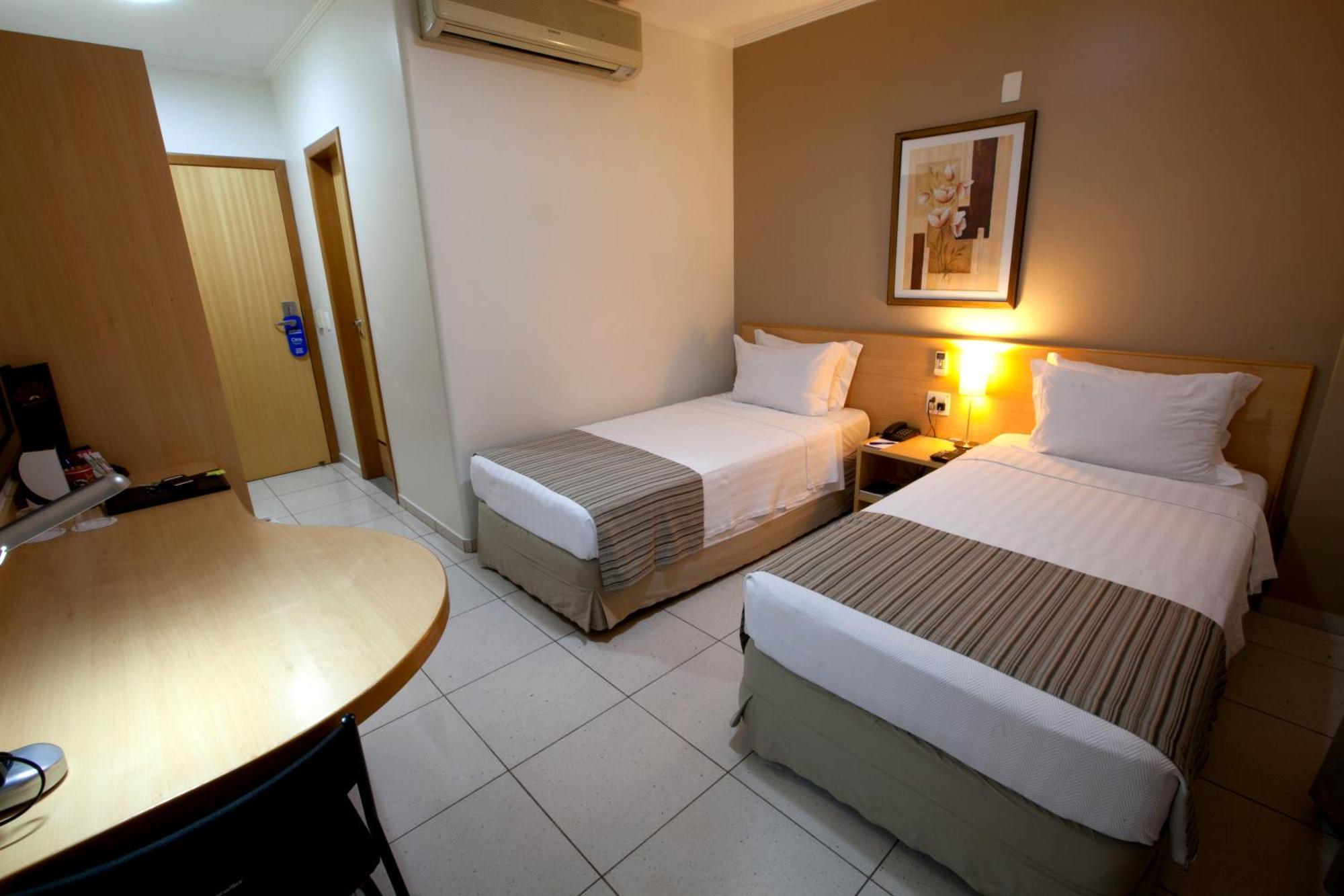Oitis Hotel Goiania Bilik gambar