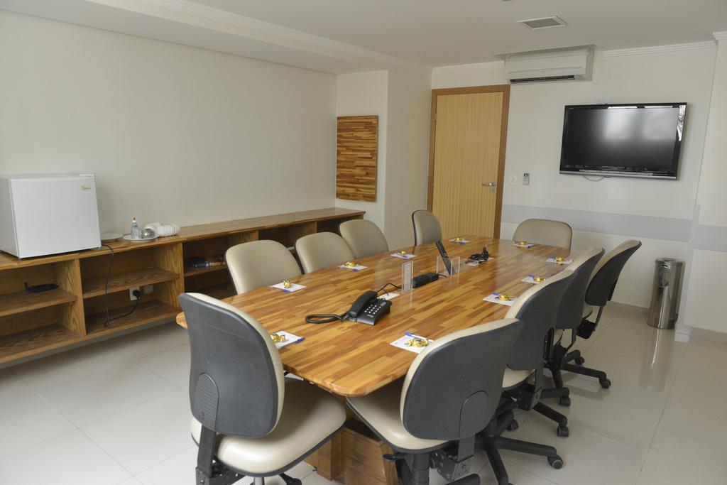 Oitis Hotel Goiania Luaran gambar